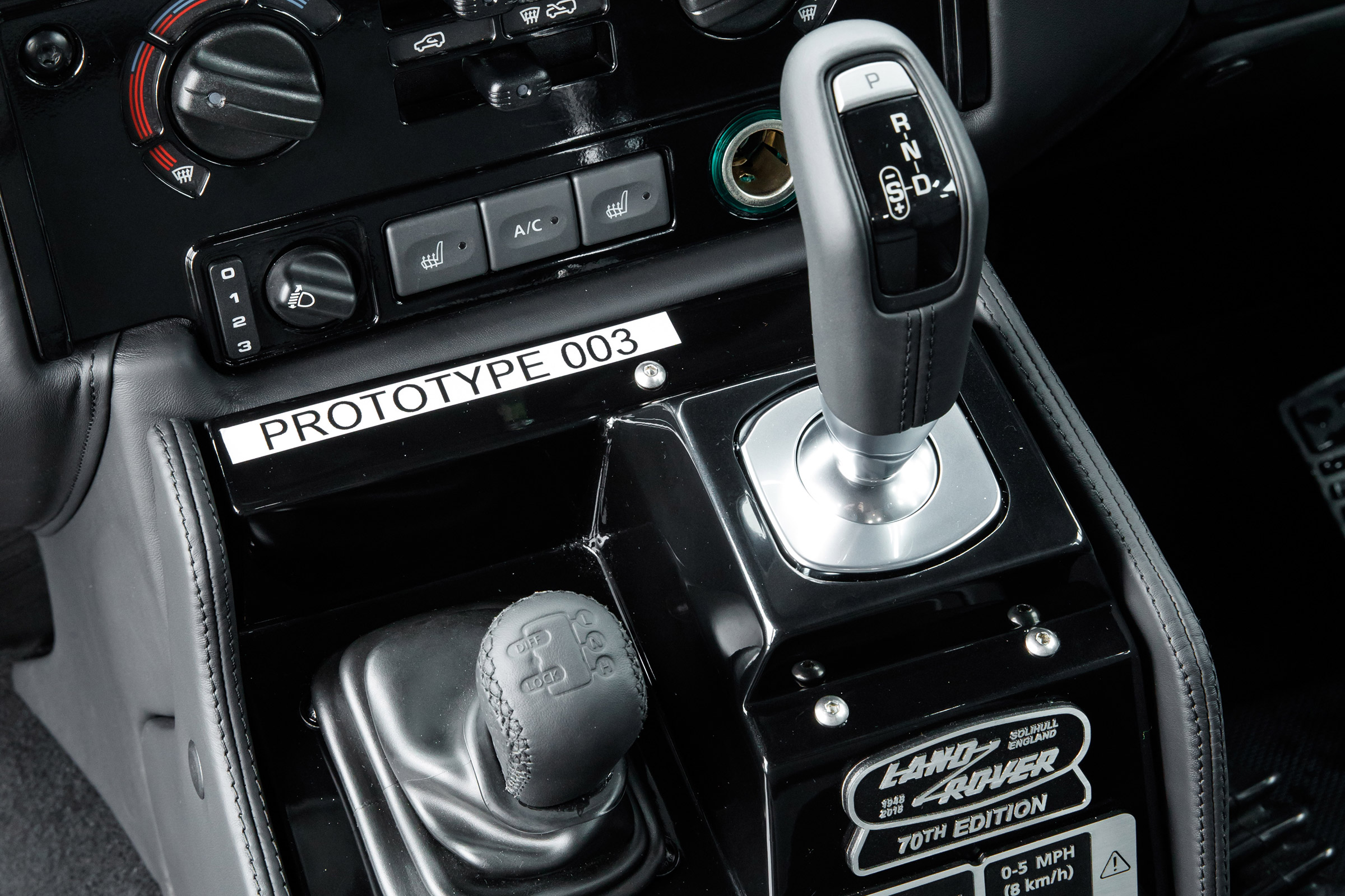 Land Rover Defender Works V8 - transmission
