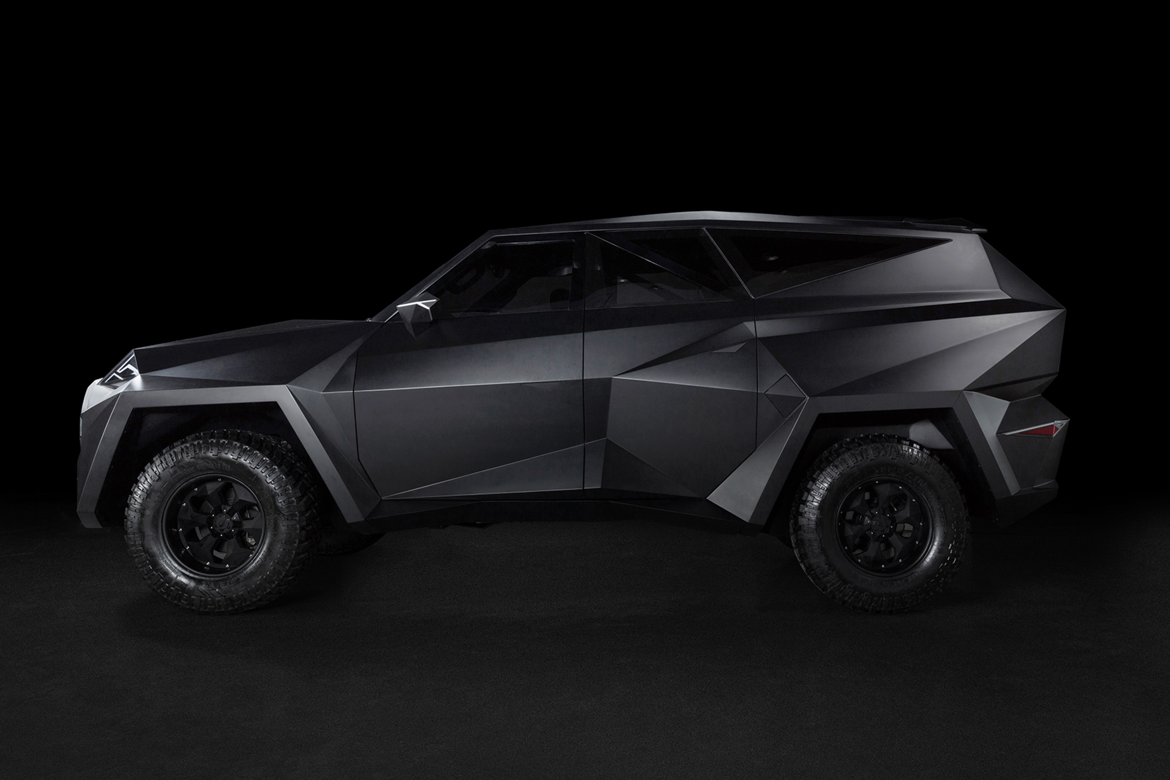 Karlmann King SUV - side
