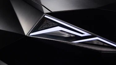 Karlmann King SUV - headlight