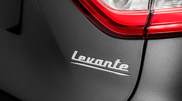Maserati Levante Trofeo - Levante badge