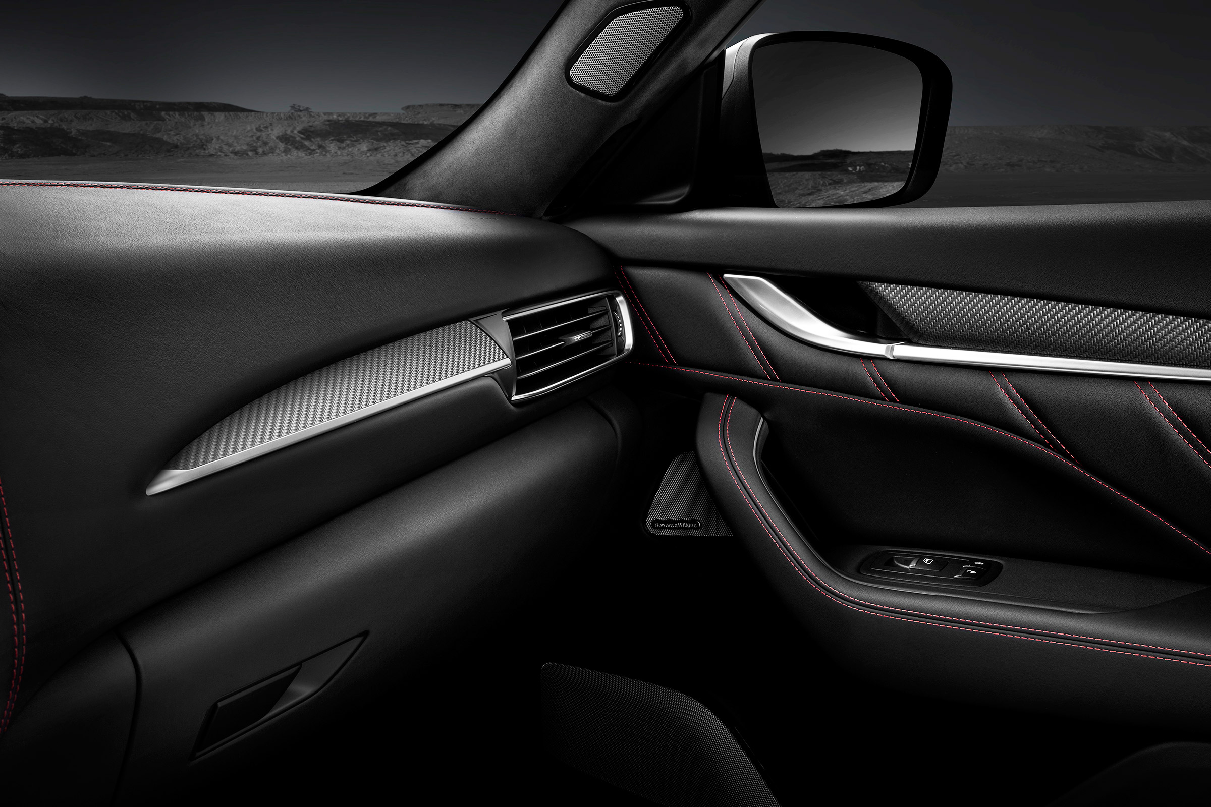 Maserati Levante Trofeo - interior