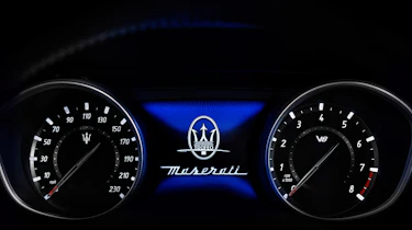 Maserati Levante Trofeo - dials