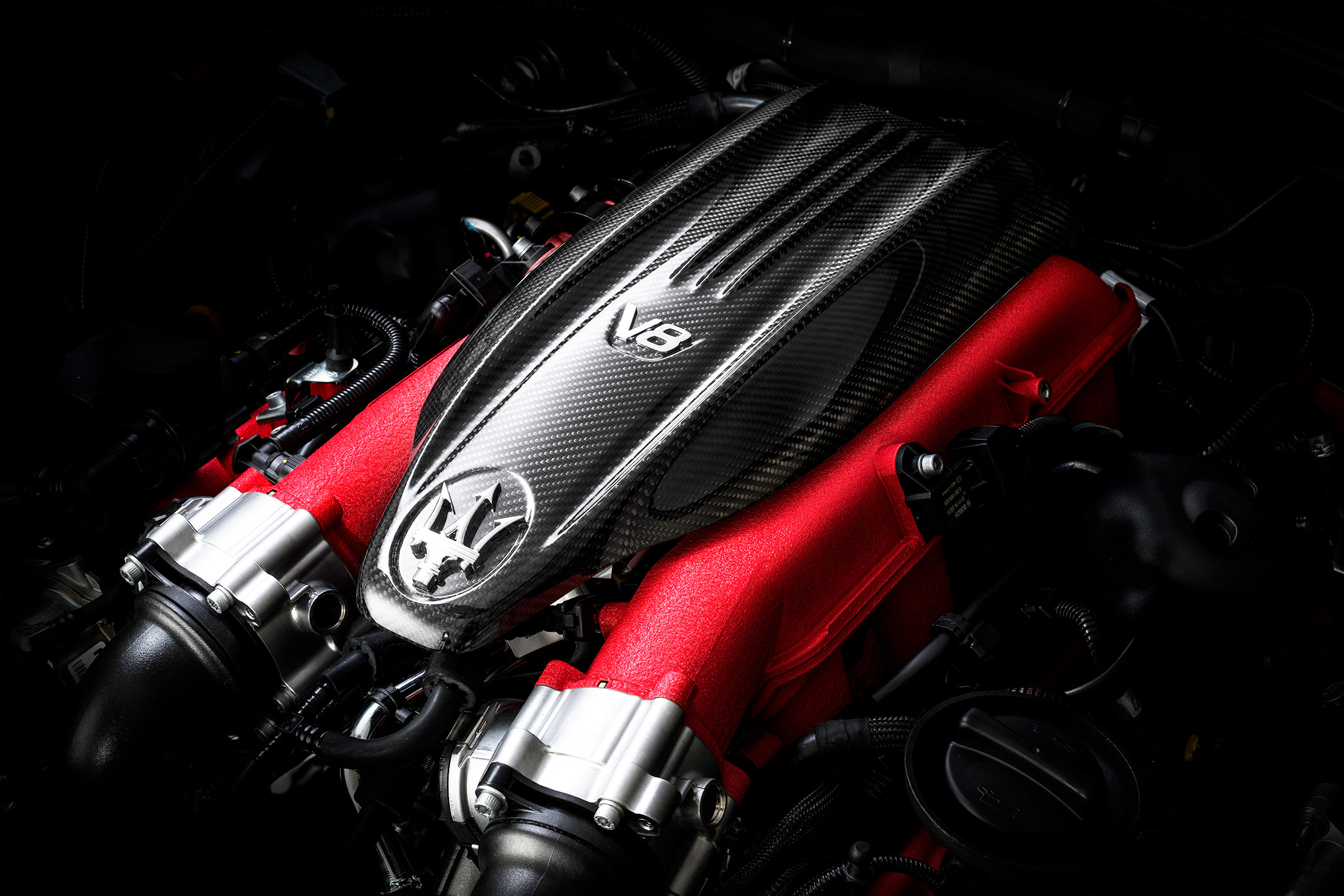 Maserati Levante Trofeo - engine