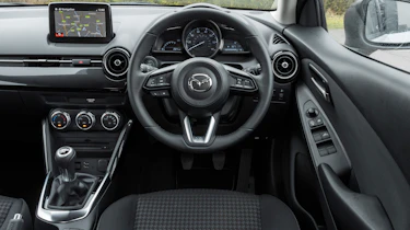 Mazda 2 Sport Black - dash