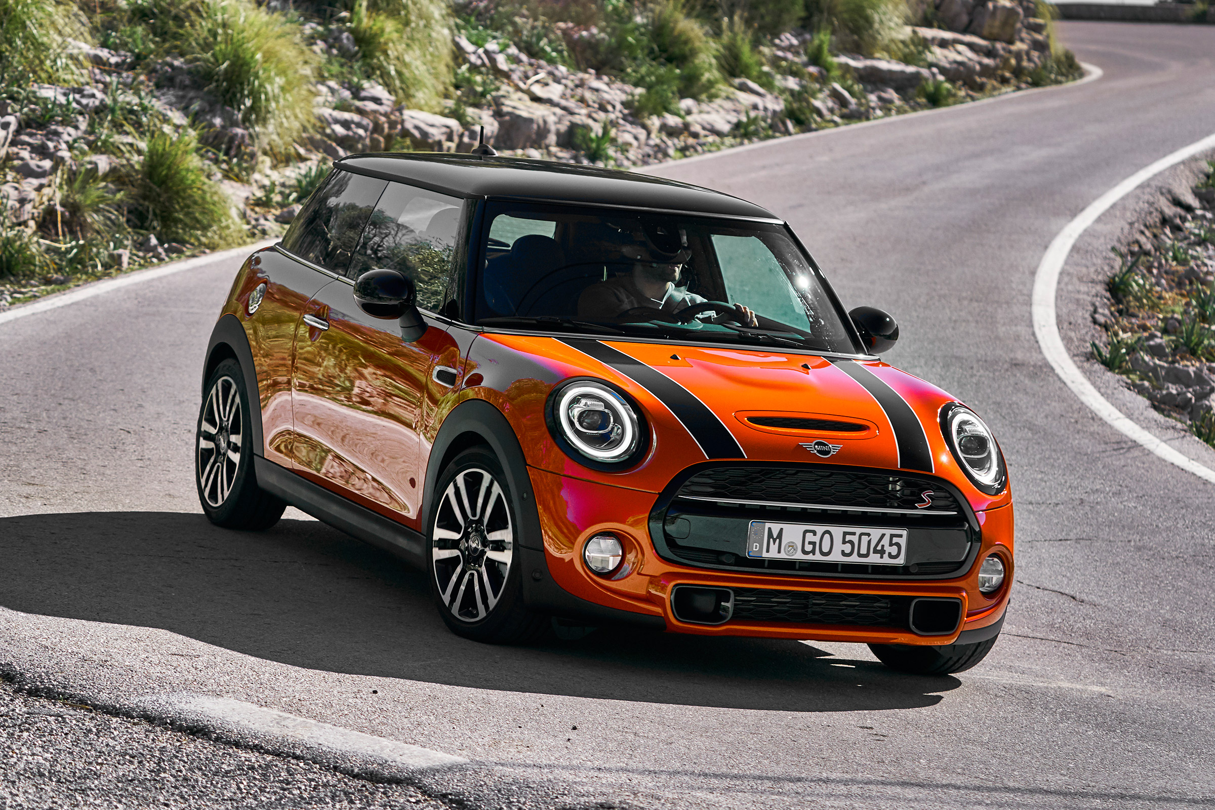 MINI Hatch - front cornering