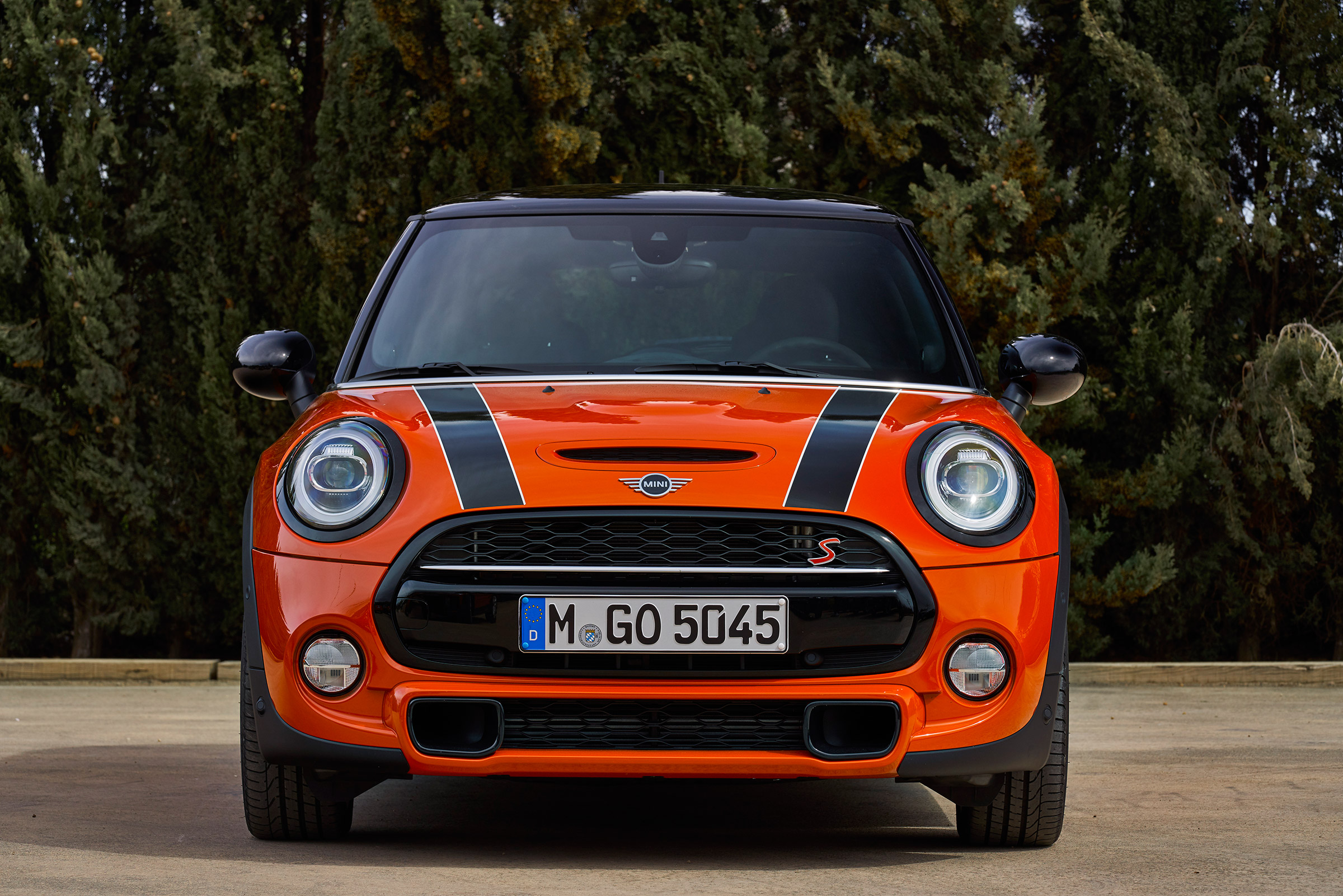 MINI Hatch - full front