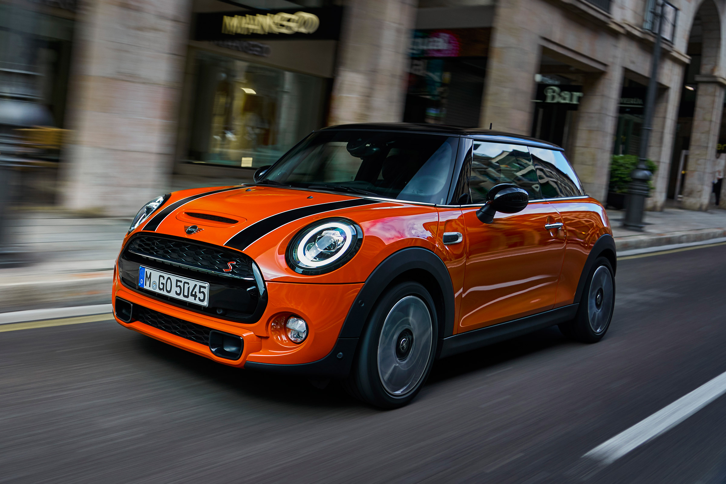 MINI Hatch - front tracking