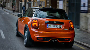 MINI Hatch - full rear