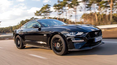 Ford Mustang 10-speed auto - front action