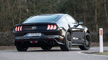 Ford Mustang 10-speed auto - rear cornering