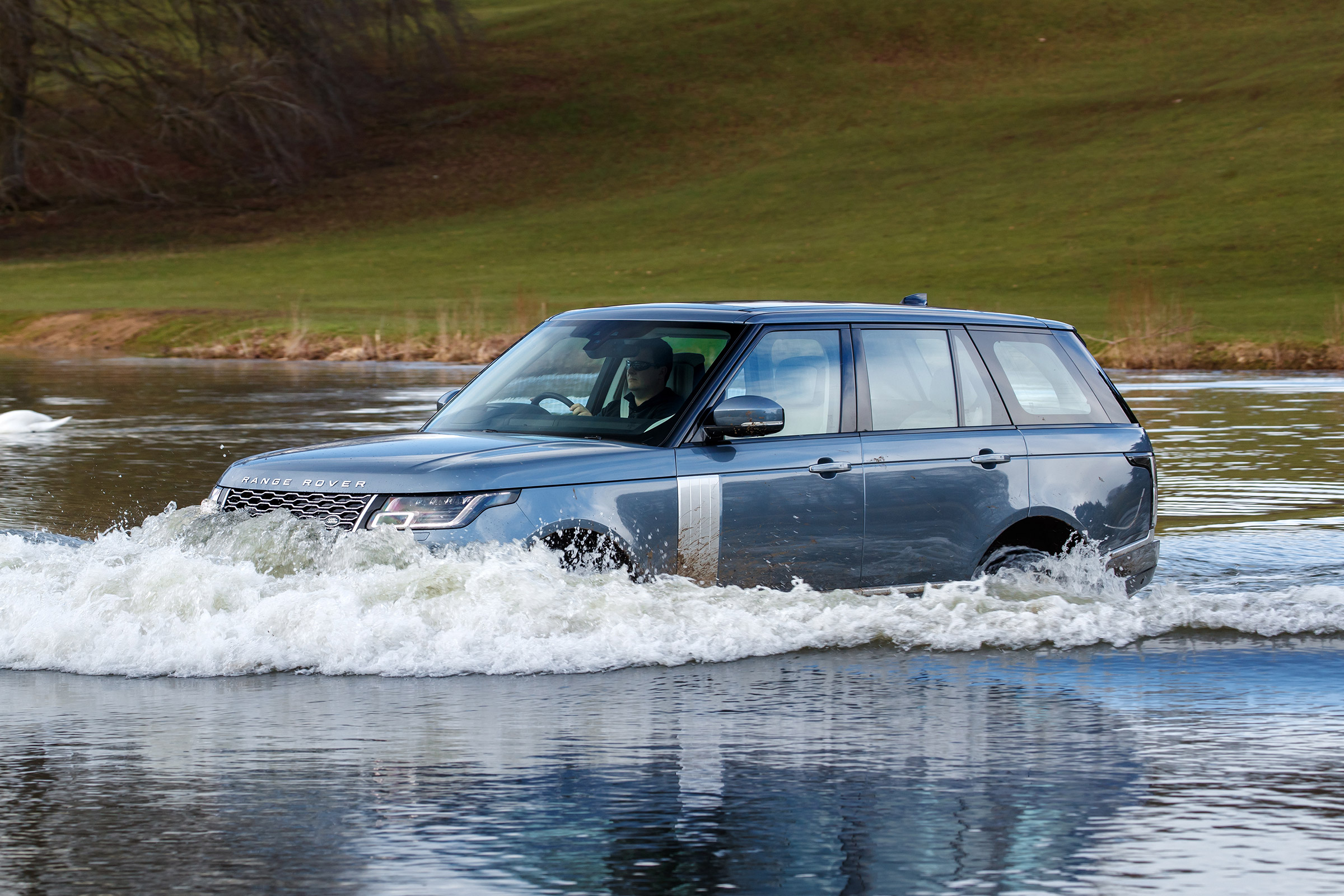 Range Rover PHEV - front water