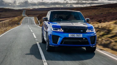 Range Rover Sport SVR - front panning