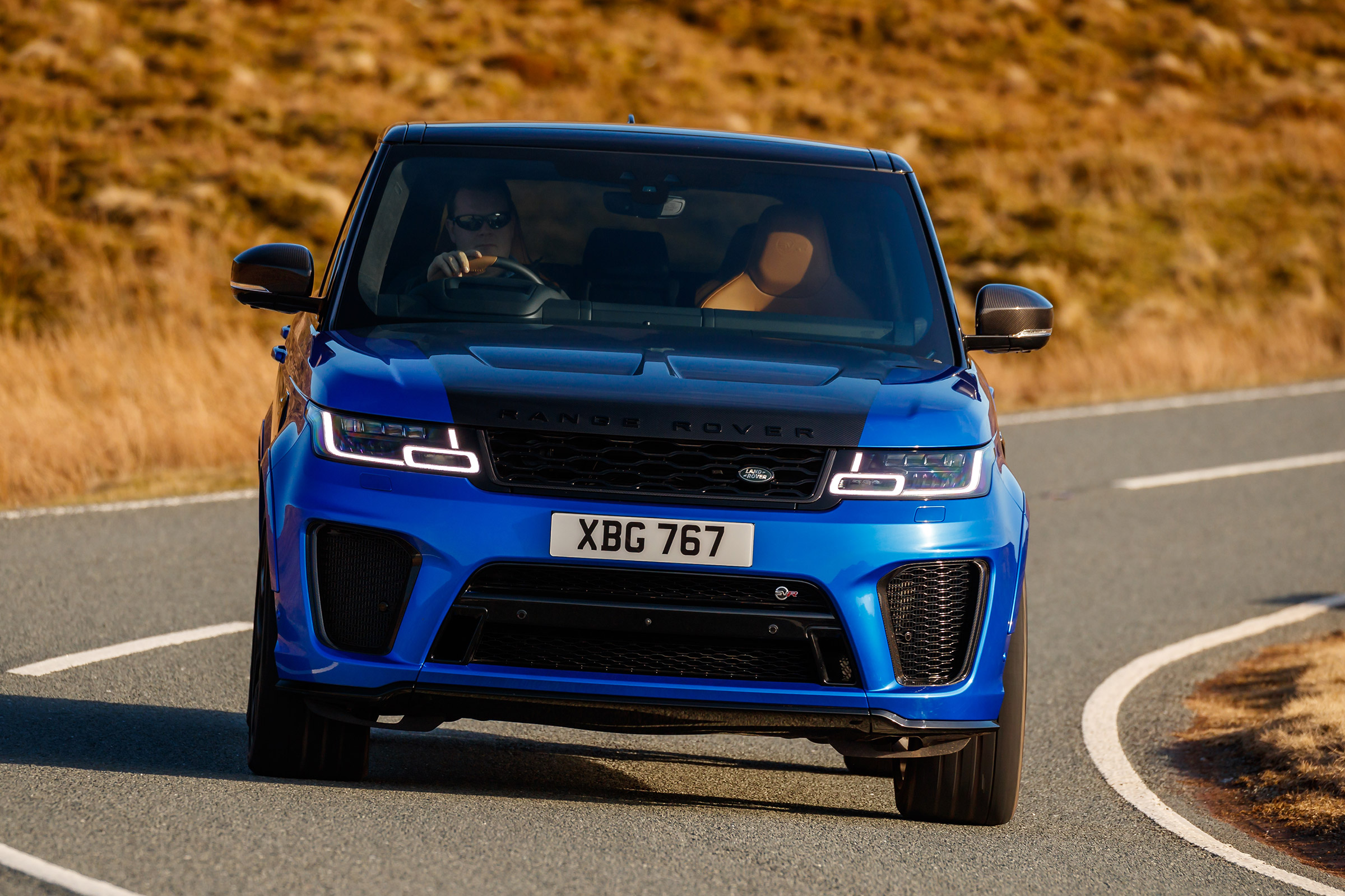 Range Rover Sport SVR - front cornering