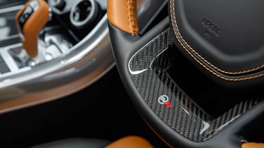 Range Rover Sport SVR - steering wheel detail