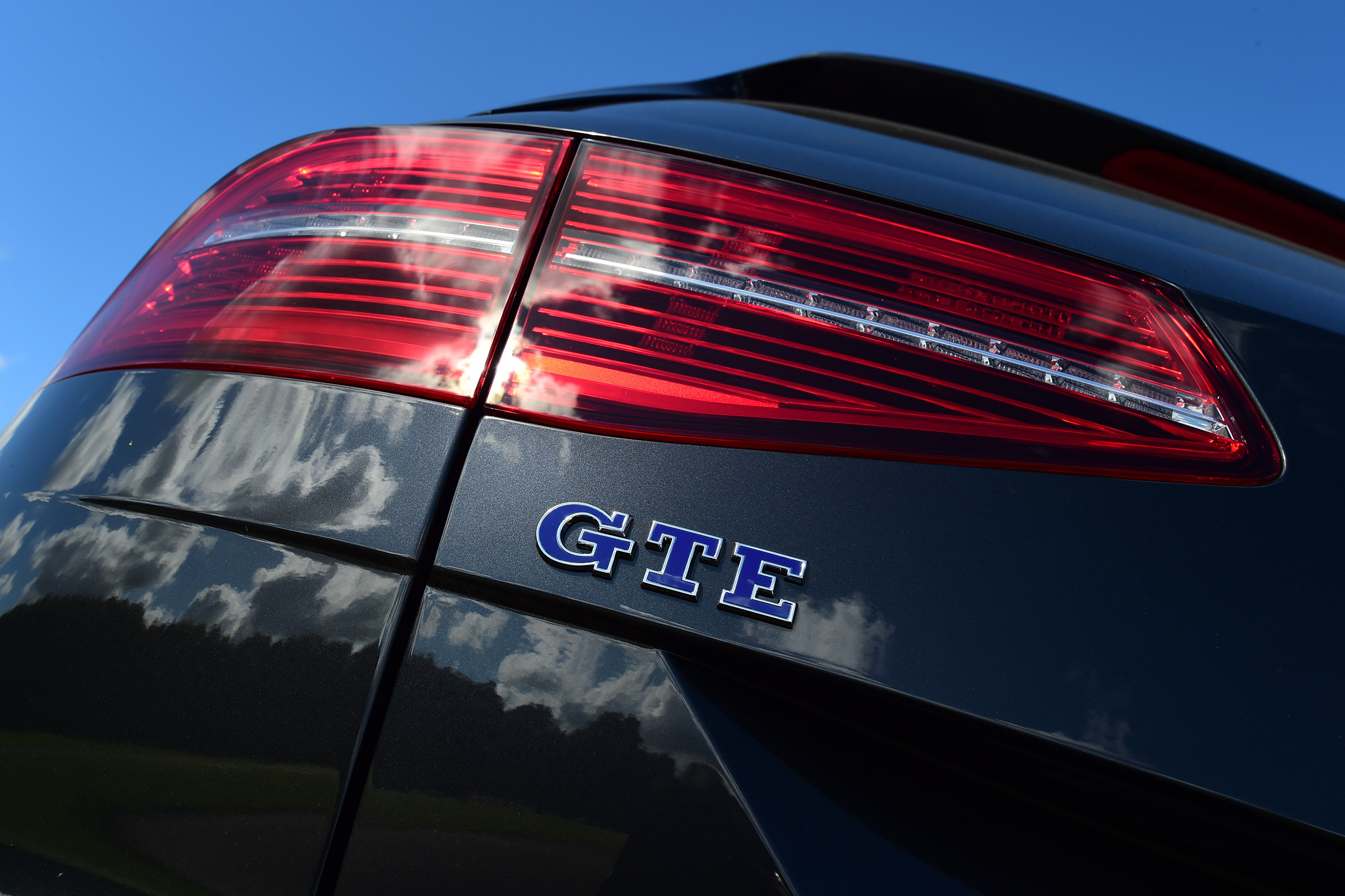 Volkswagen Passat GTE - tail light