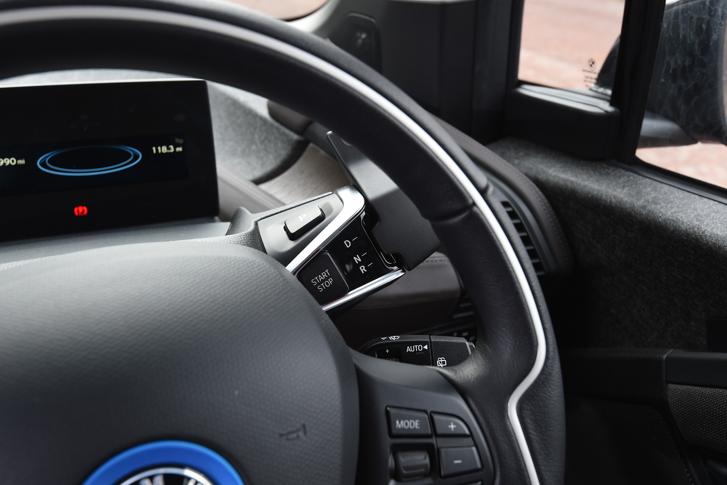 BMW i3s in-depth review - steering wheel
