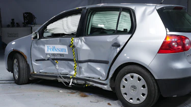 VW Golf crash test