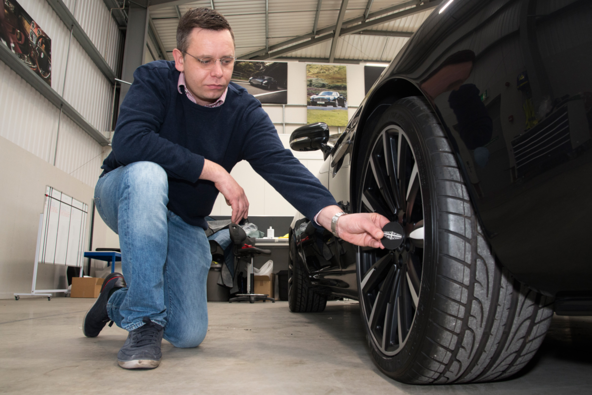 Hub cap attaching with Hugo Griffiths