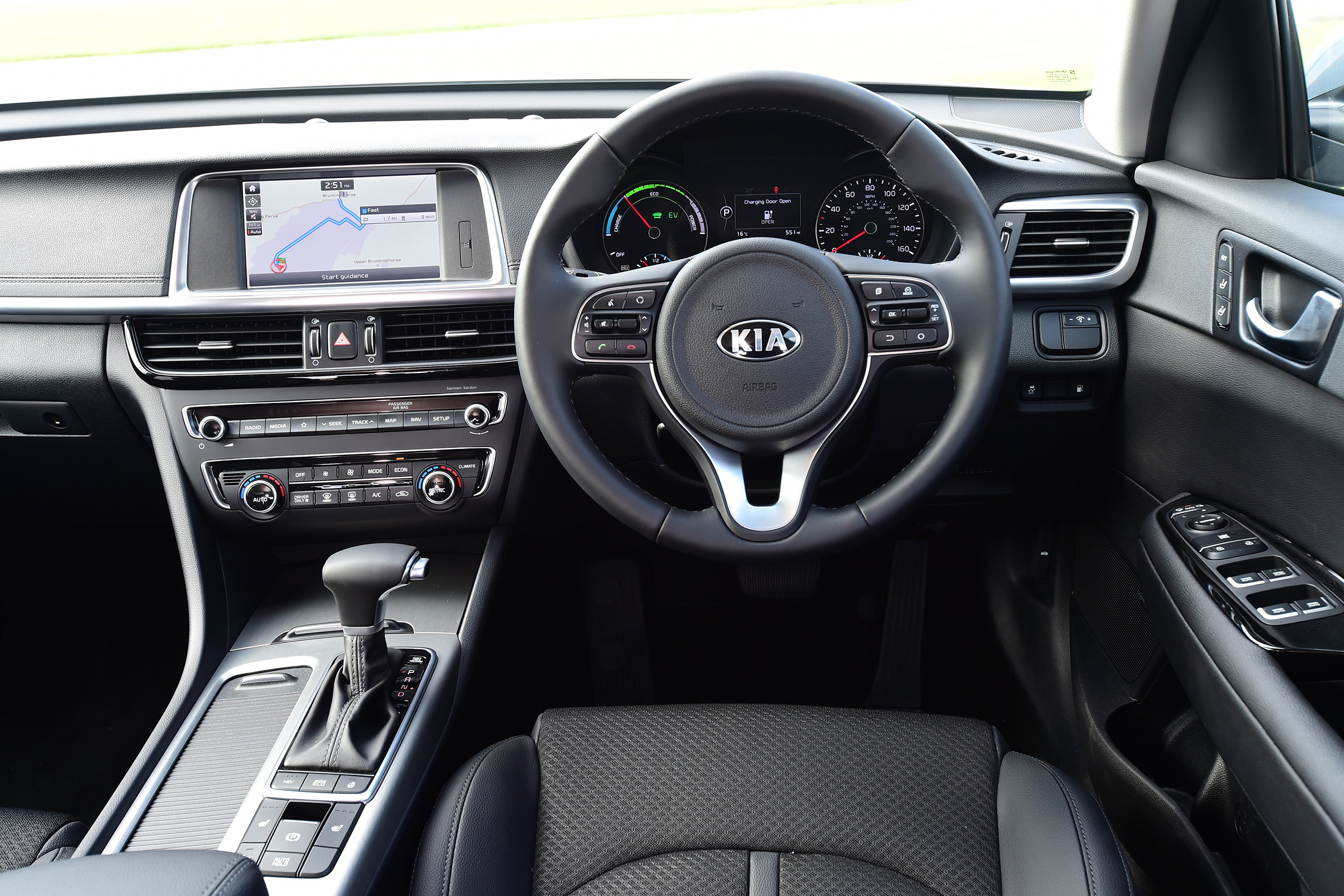 Kia Optima PHEV - interior