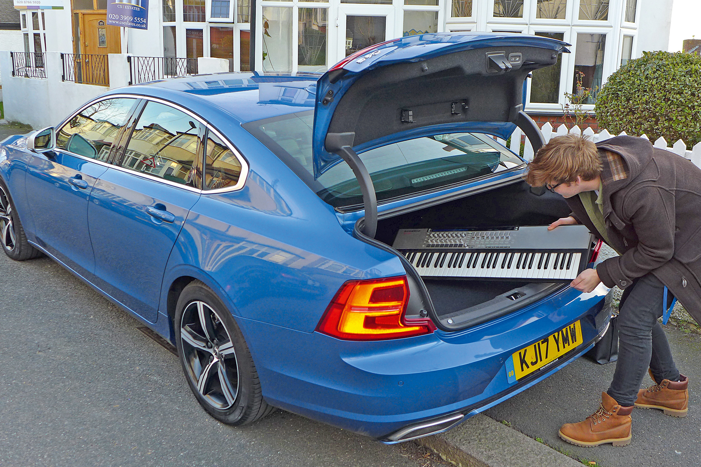 Volvo S90 long-termer - rear