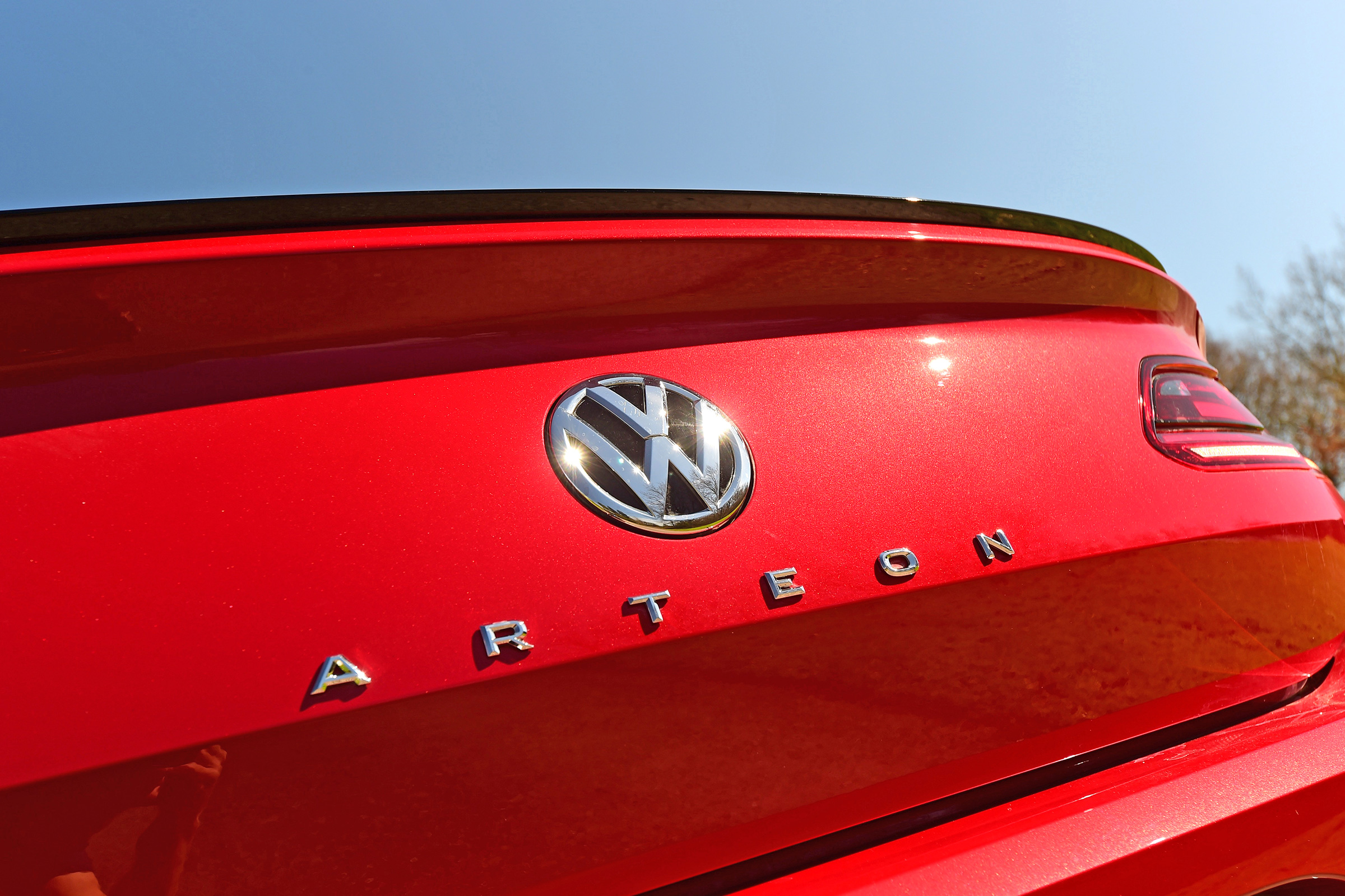 Volkswagen Arteon - tailgate