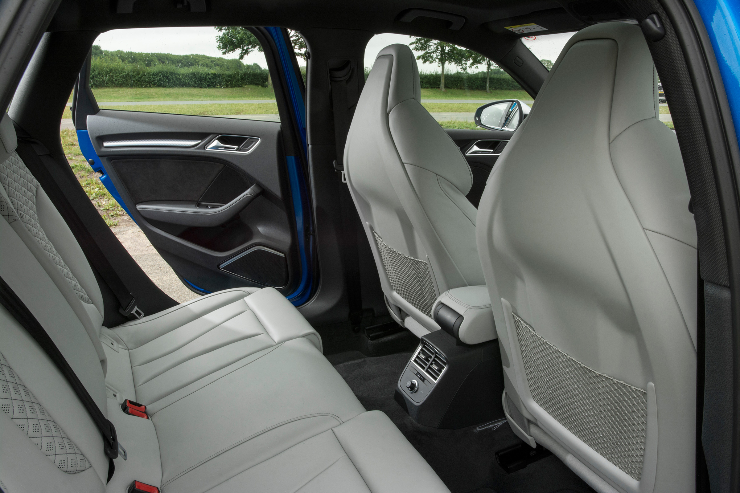 Audi RS 3 - back seats