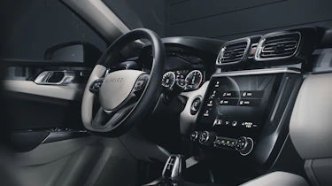 Lynk & Co 02 SUV - interior