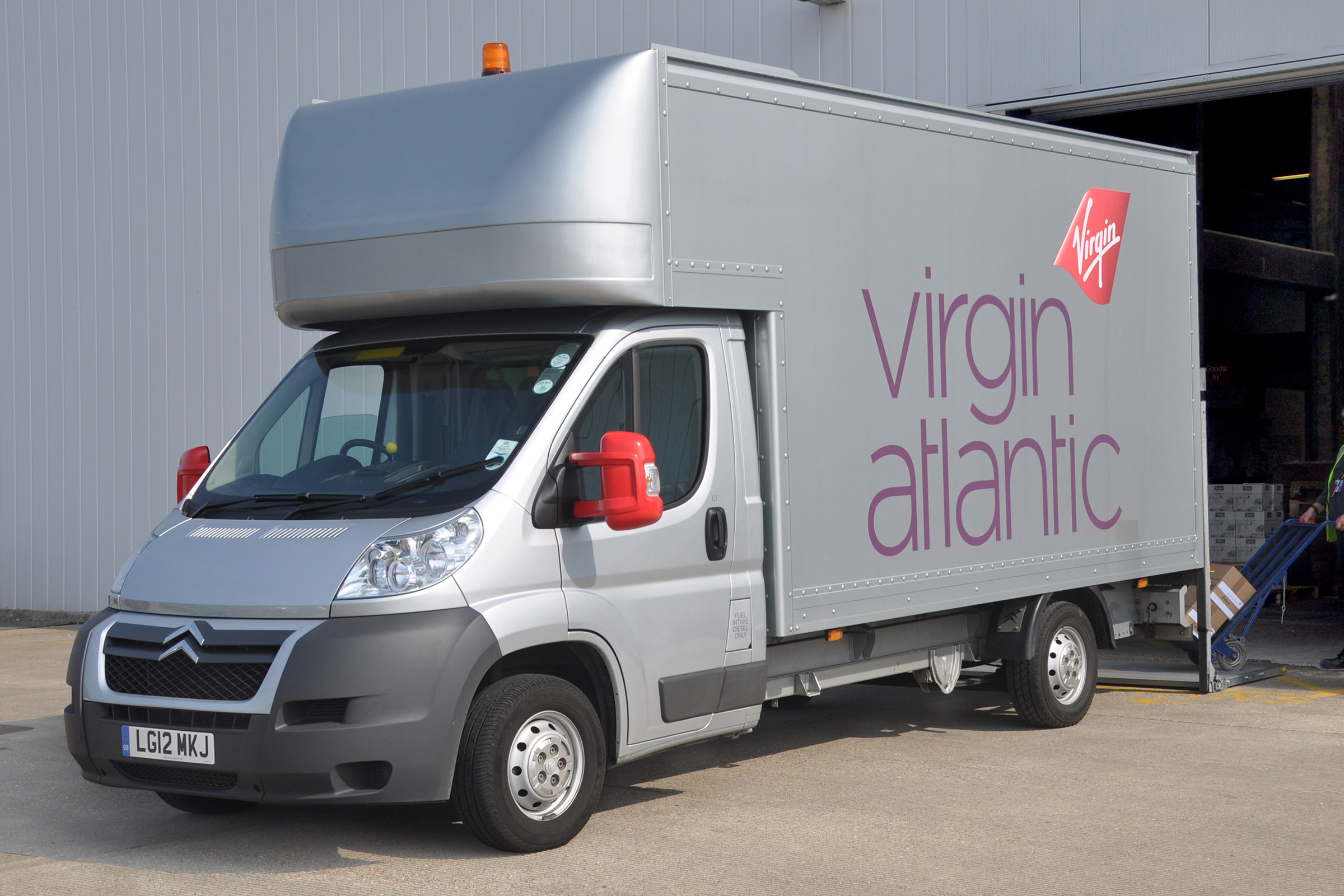 Citroen Luton van