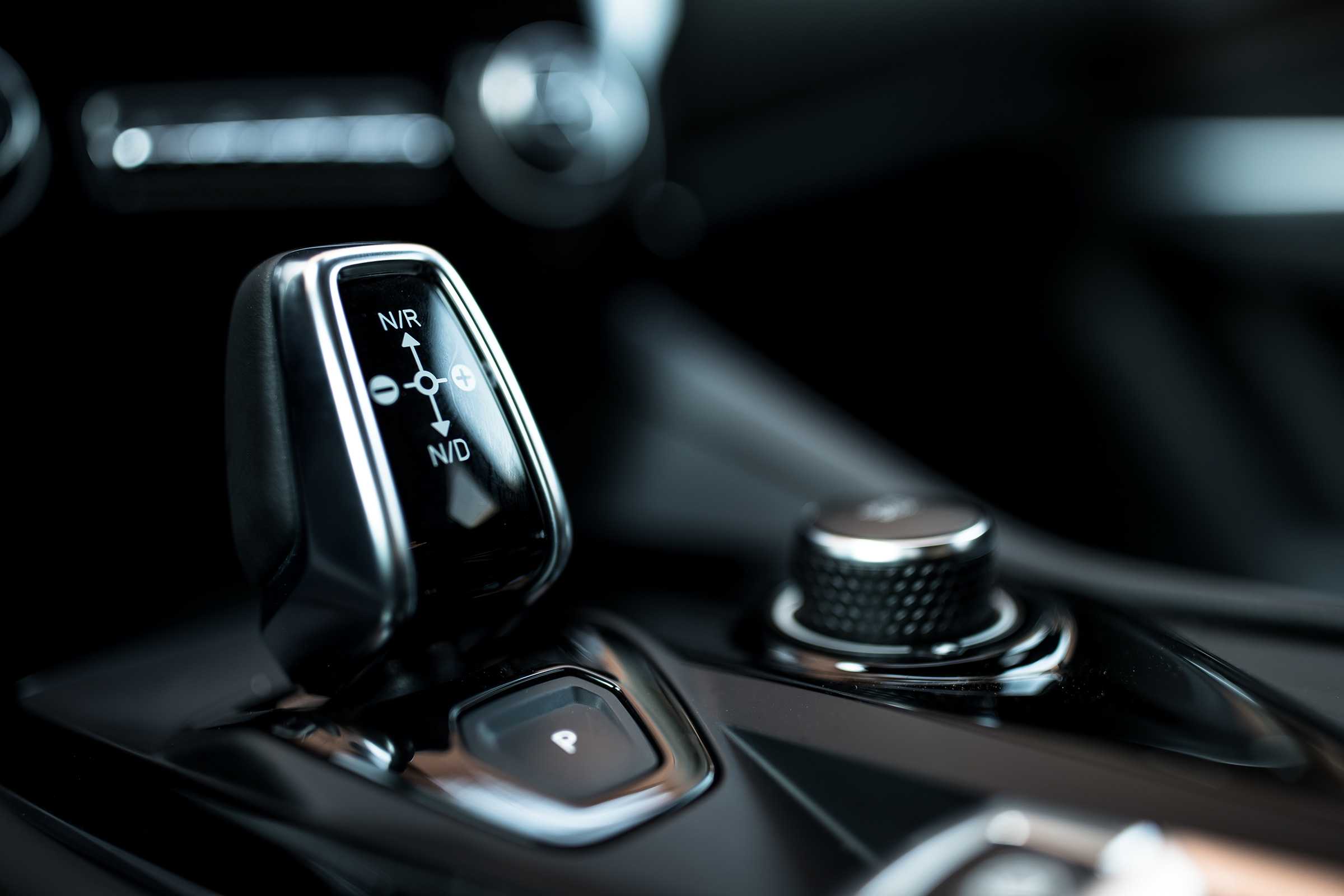 Lynk &amp; Co 02 SUV - controls
