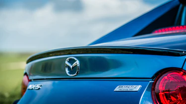 Mazda MX-5 RF Sport Black - tailgate