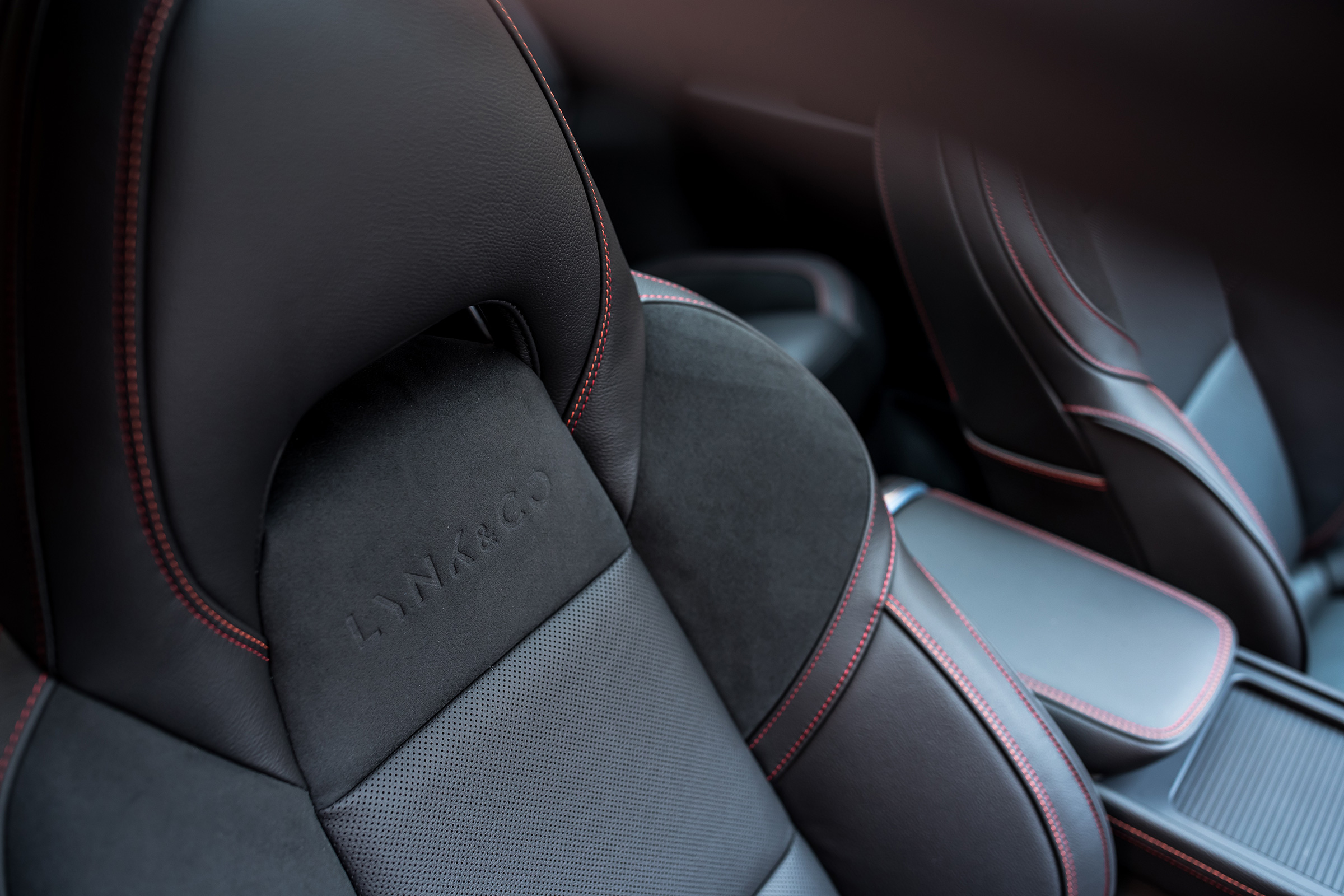 Lynk &amp; Co 02 SUV - seats
