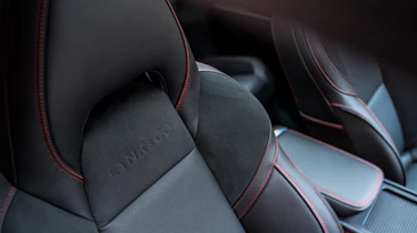 Lynk & Co 02 SUV - seats