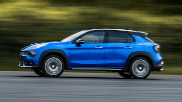 Lynk & Co 02 SUV - side
