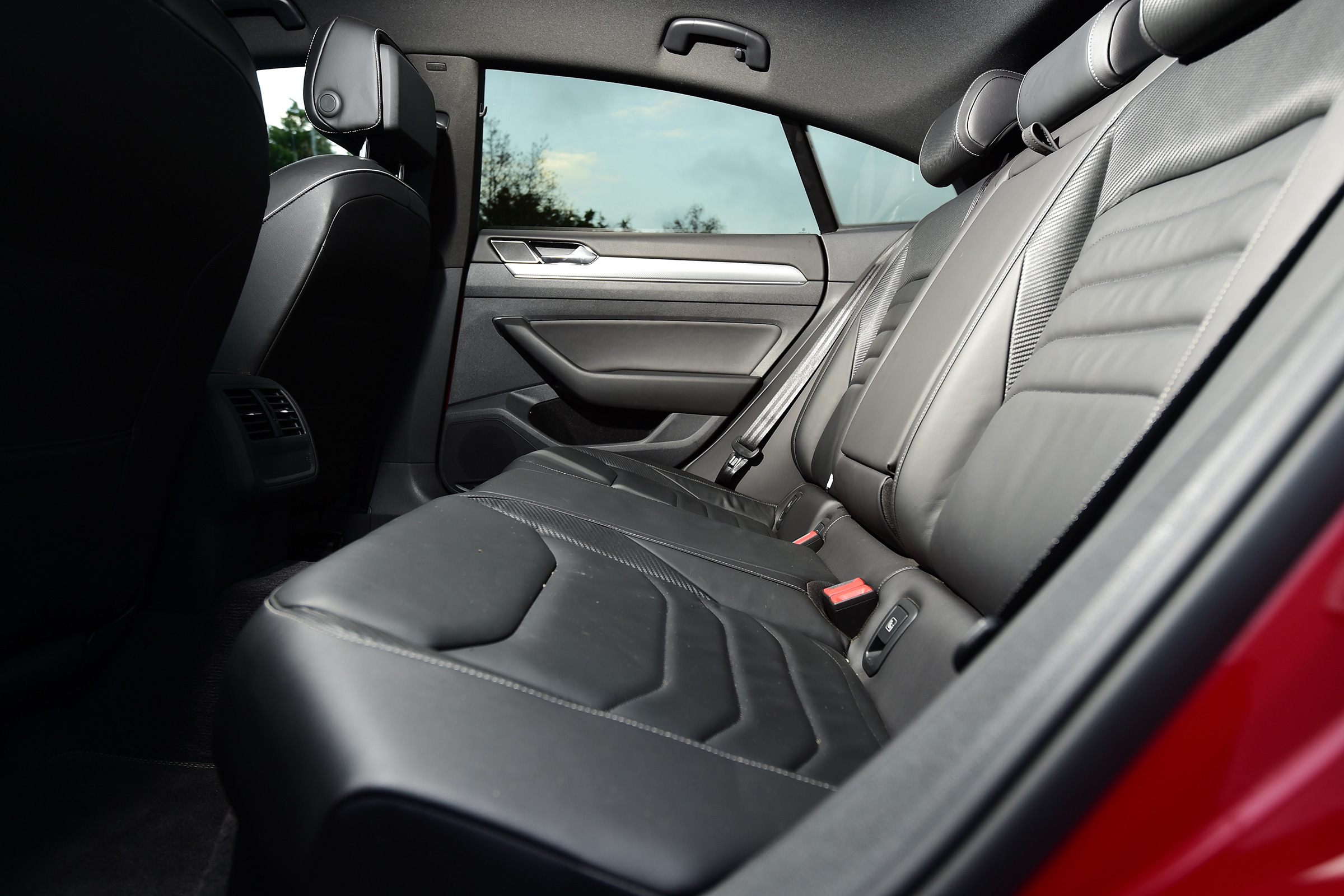 Volkswagen Arteon - back seats
