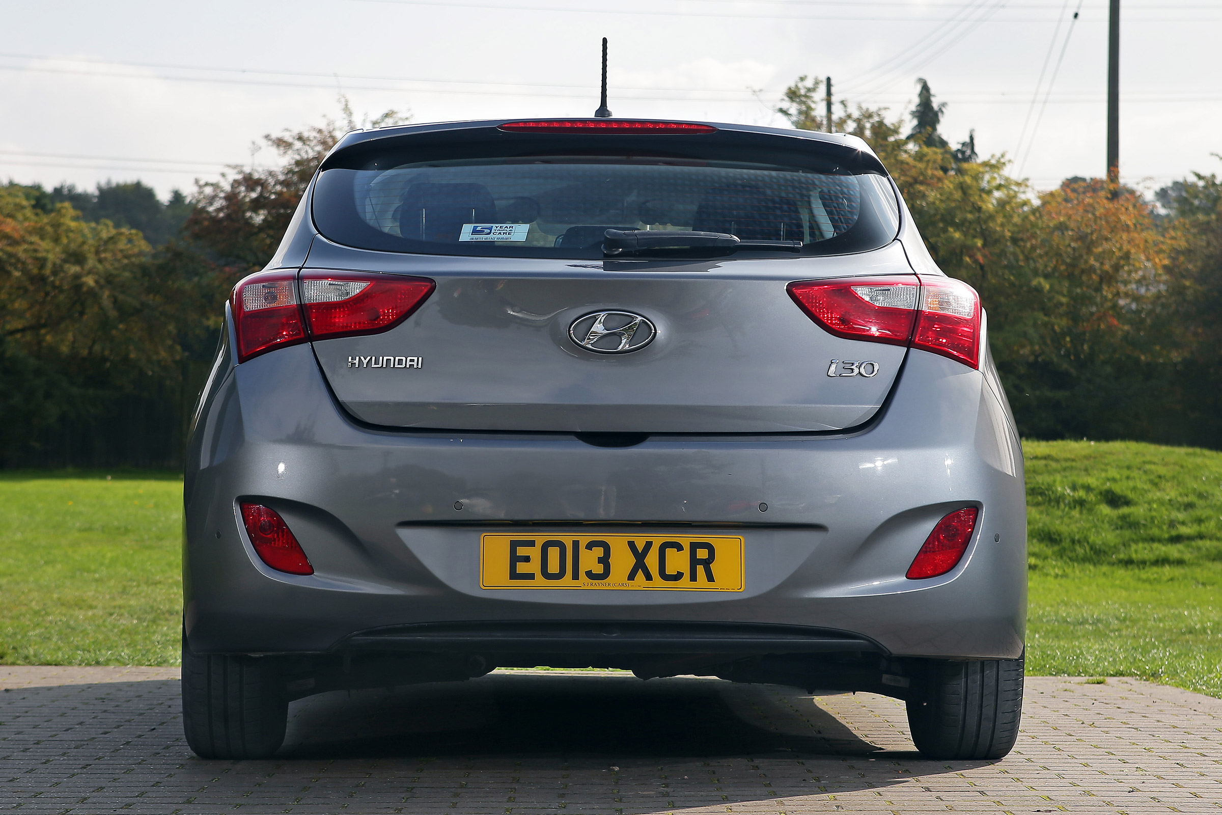 Used Hyundai i30 - full rear