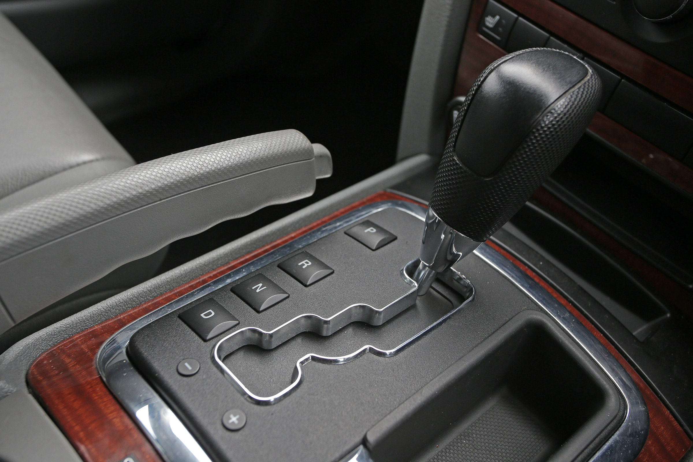 Used Jeep Grand Cherokee - transmission