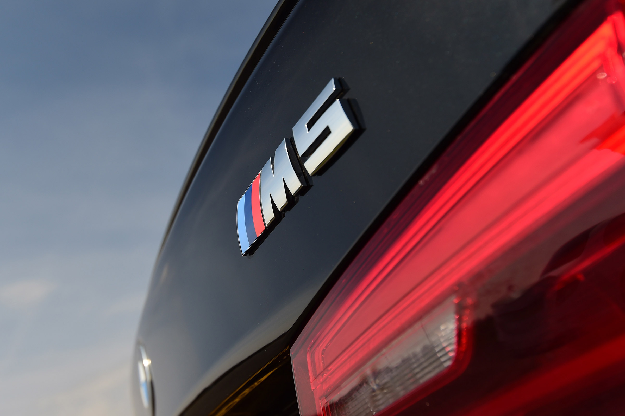 BMW M5 - rear badge
