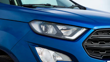 Ford EcoSport - front light