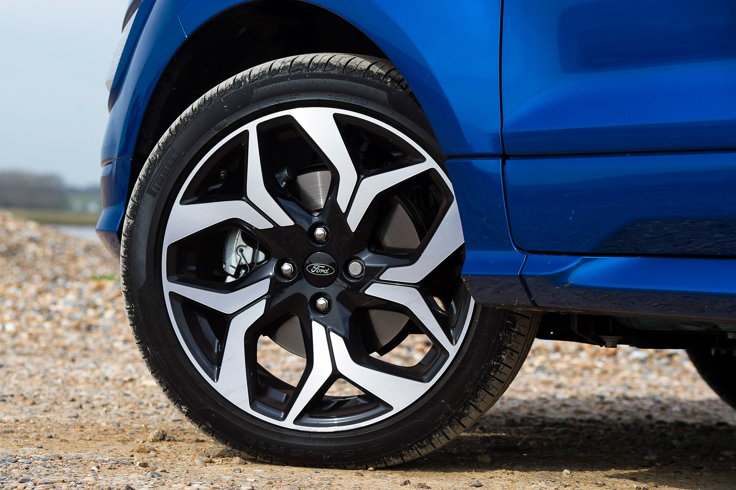 Ford EcoSport - wheel
