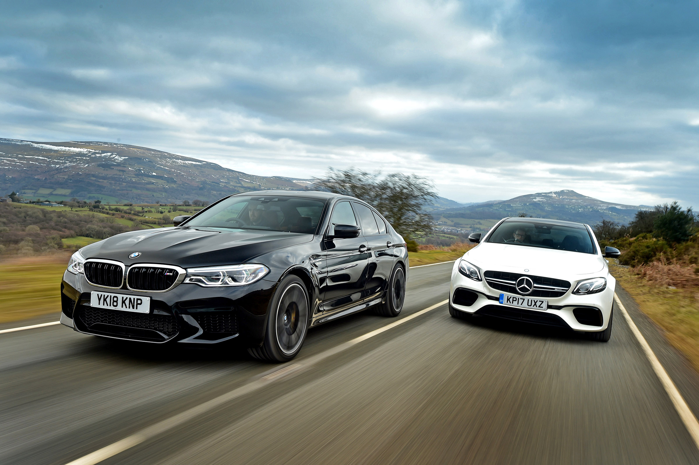 BMW M5 vs Mercedes-AMG E 63 S - head-to-head