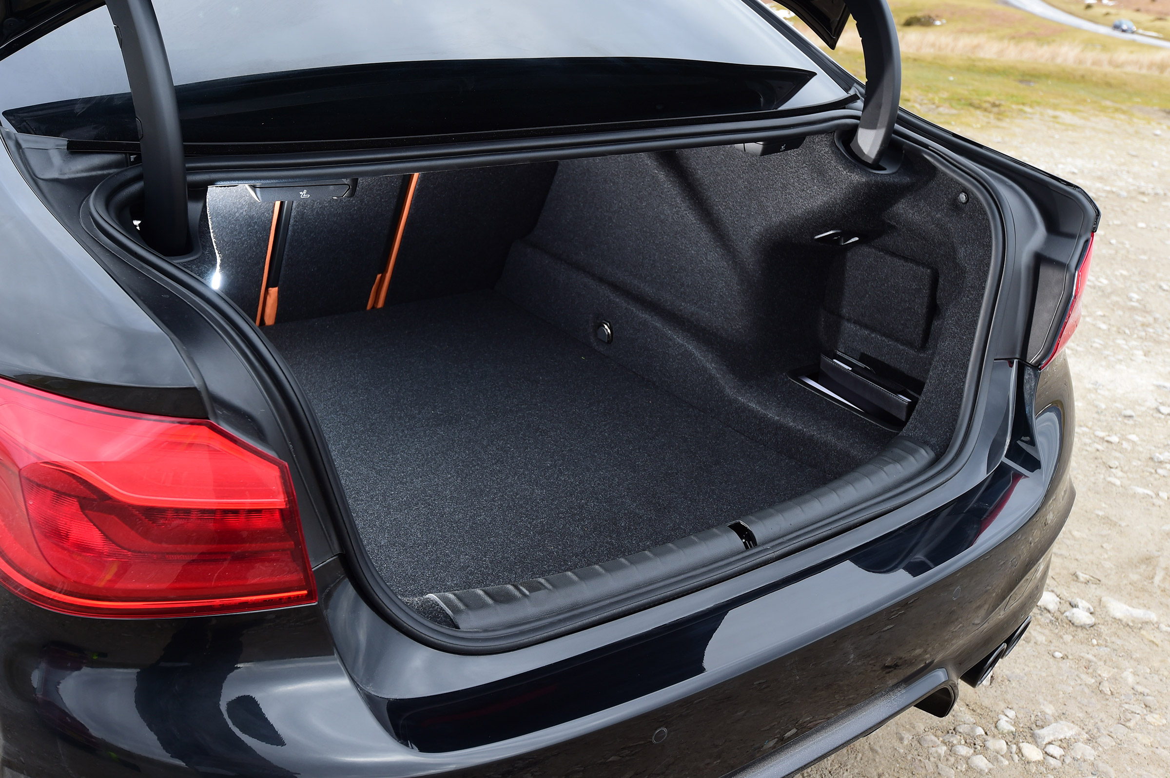 BMW M5 - boot