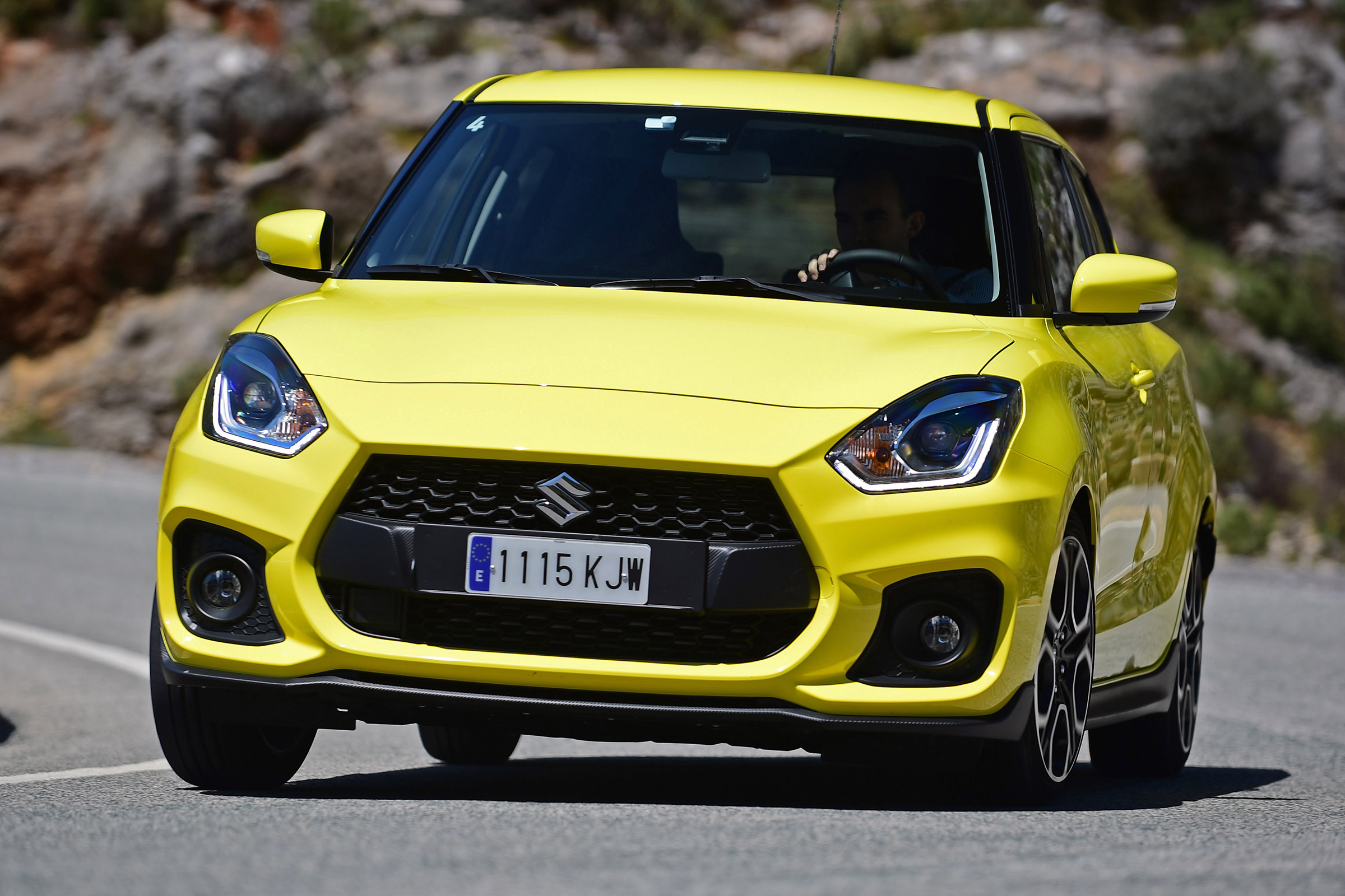 Suzuki Swift Sport - front cornering