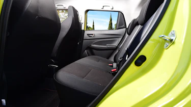 Suzuki Swift Sport - rear seats
