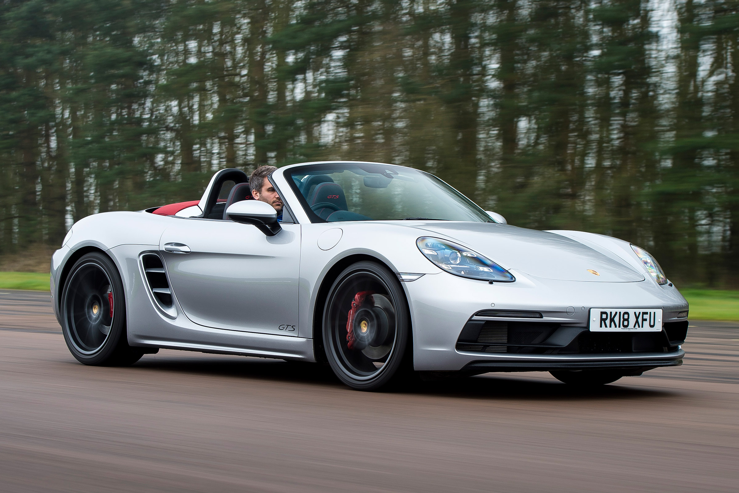 Porsche 718 Boxster GTS - front