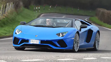 Lamborghini Aventador S Roadster - front