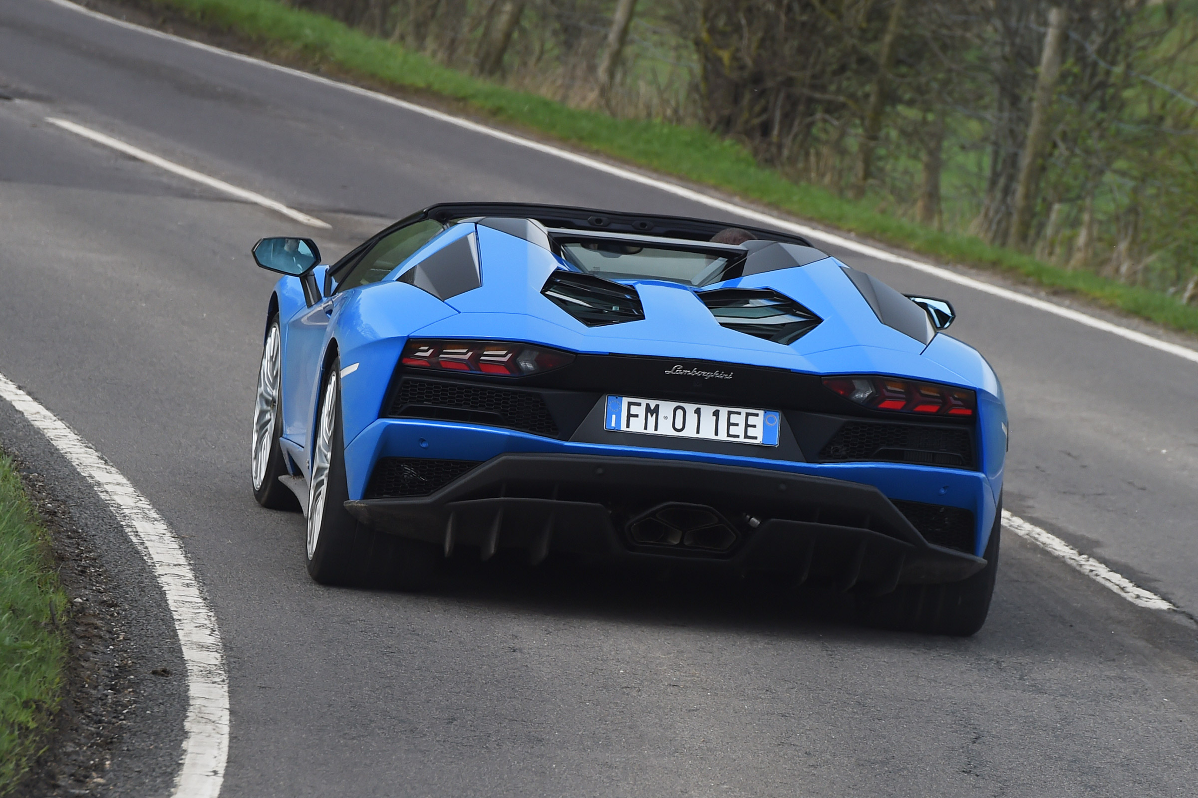 Lamborghini Aventador S Roadster - rear