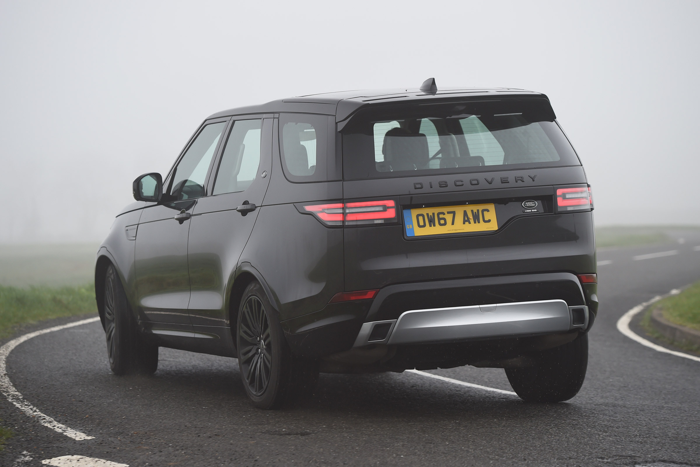 Land Rover Discovery HSE Si6 - rear