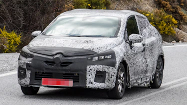 2019 Renault Clio spy shot front quarter