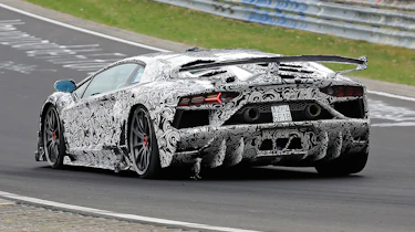 Lamborghini Aventador SVJ - spyshot side/rear action