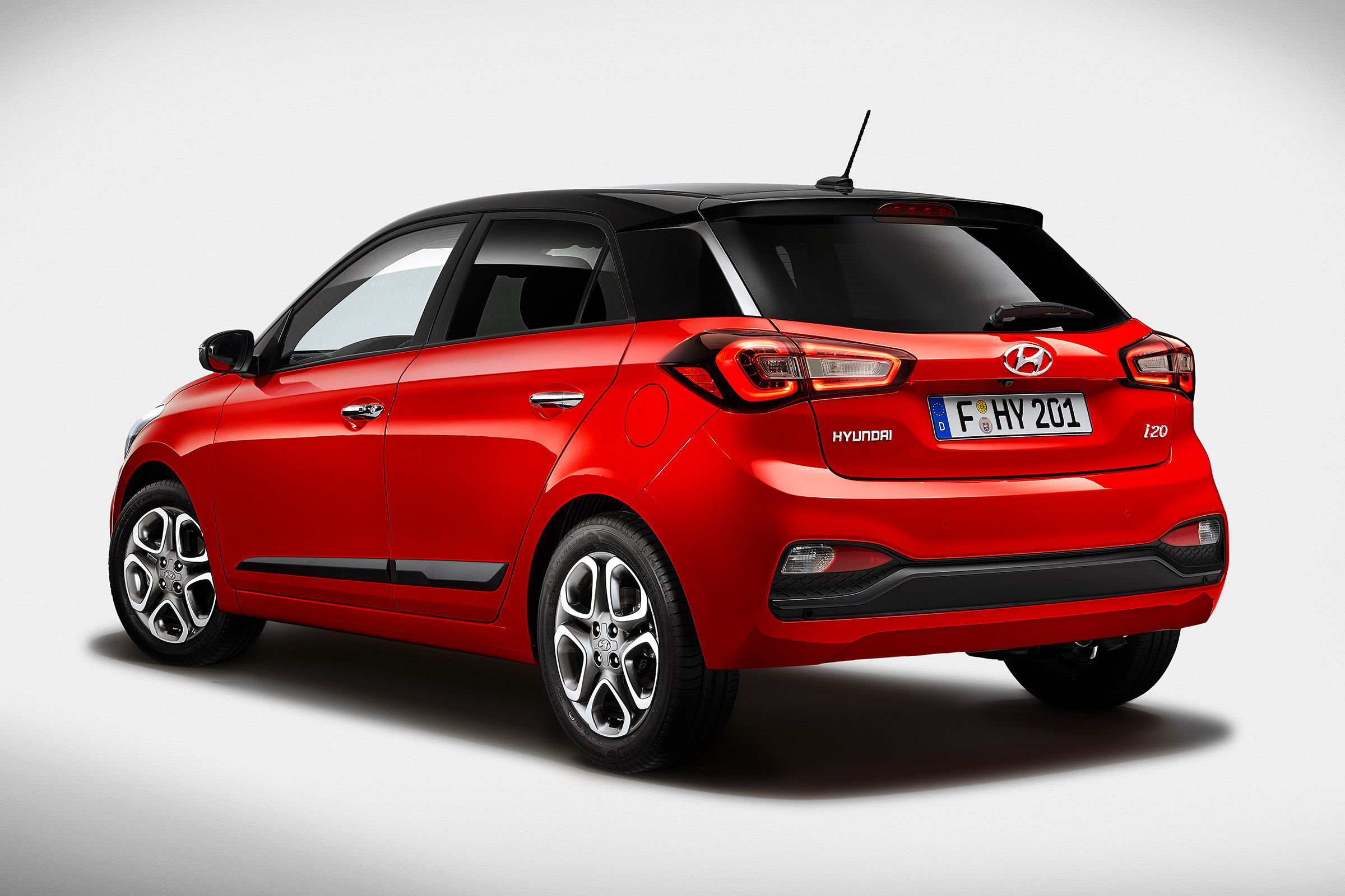Hyundai i20 facelift - rear